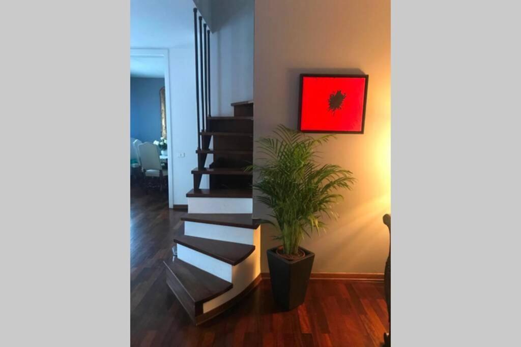 Dadahome Elegante Appartamento Vicino Al Centro Treviso Exterior photo